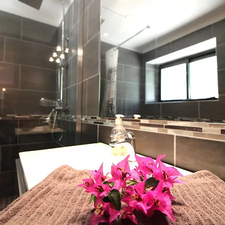 La Californie-piscine Chauffee-clim Wifi - 12couchages By Hc Villa *
